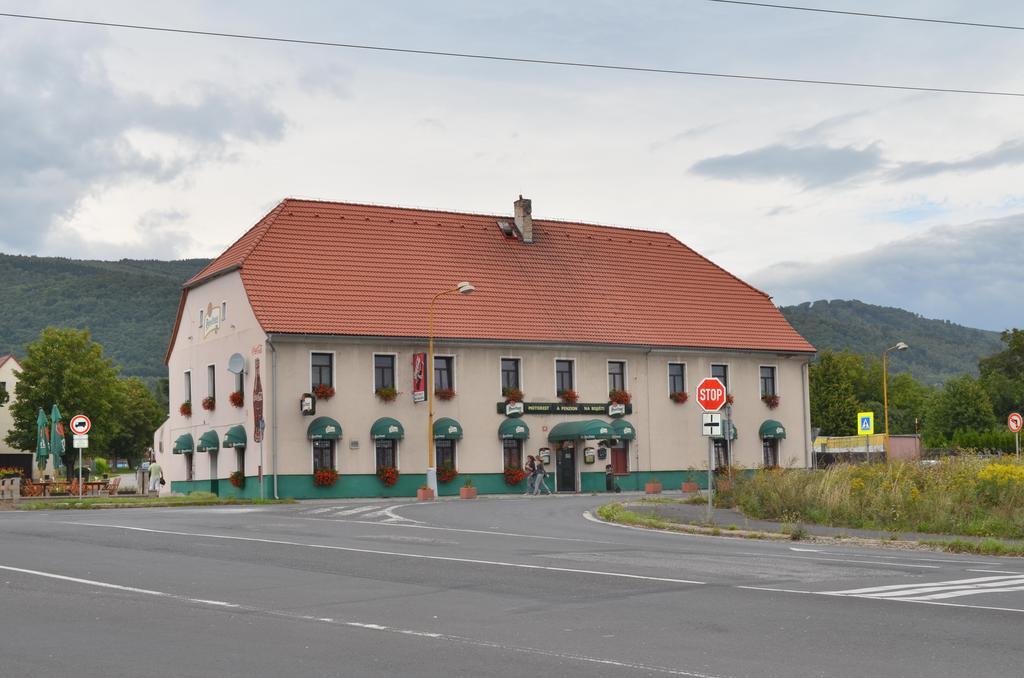 Motorest Penzion Na Bojisti Chlumec  Zewnętrze zdjęcie